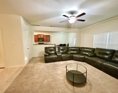 175 Emma Rose Drive - Photo Thumbnail 4