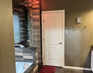 17726 Memorial Springs Drive - Photo Thumbnail 15