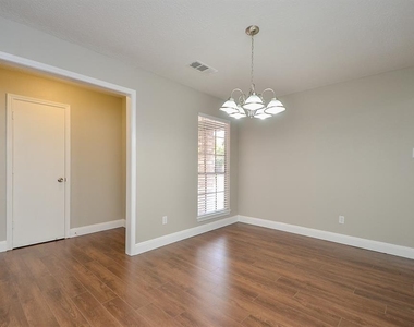 13326 Pantano Drive - Photo Thumbnail 7