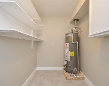 13326 Pantano Drive - Photo Thumbnail 30