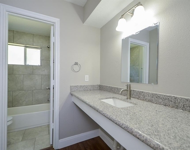 13326 Pantano Drive - Photo Thumbnail 27