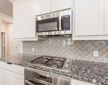 16611 Highland Country Drive - Photo Thumbnail 17