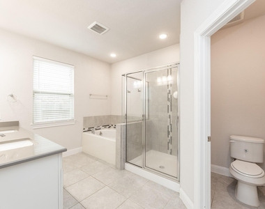 16611 Highland Country Drive - Photo Thumbnail 21