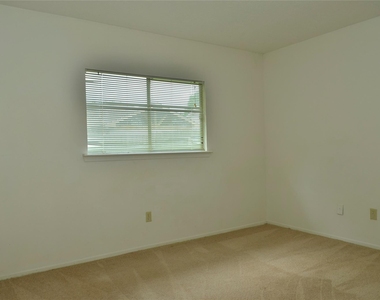 10094 Ash Fork Drive - Photo Thumbnail 11