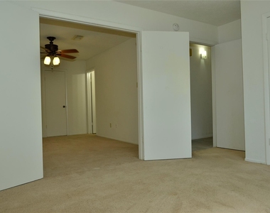 10094 Ash Fork Drive - Photo Thumbnail 19