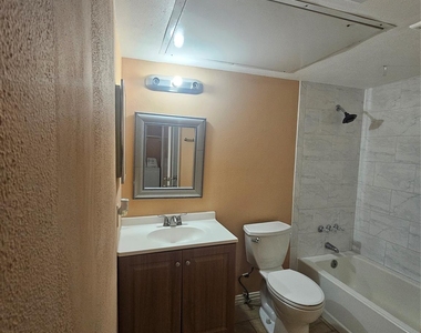 10601 South Drive - Photo Thumbnail 8