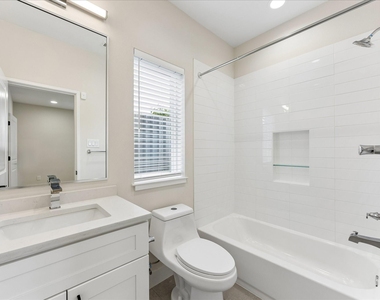 2204 Lou Ellen Lane - Photo Thumbnail 8