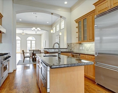 2318 Welch Street - Photo Thumbnail 11