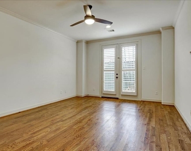2318 Welch Street - Photo Thumbnail 6
