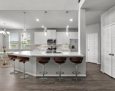 1833 Kenley Way - Photo Thumbnail 8