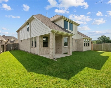 1833 Kenley Way - Photo Thumbnail 35