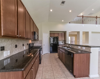 2815 E Trailblazer Lane - Photo Thumbnail 14