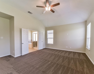 2815 E Trailblazer Lane - Photo Thumbnail 23