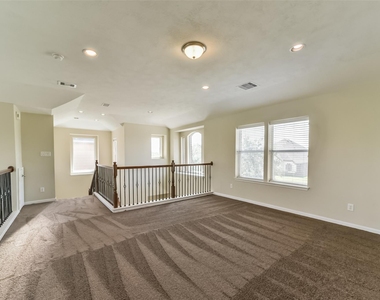 2815 E Trailblazer Lane - Photo Thumbnail 30