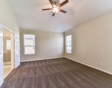 2815 E Trailblazer Lane - Photo Thumbnail 22