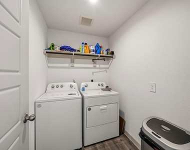 919 Tall Shire Court - Photo Thumbnail 16