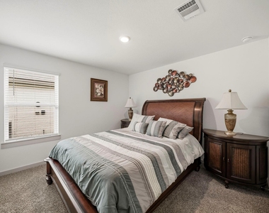 919 Tall Shire Court - Photo Thumbnail 12