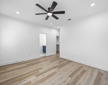 8531 Rinn Street - Photo Thumbnail 18