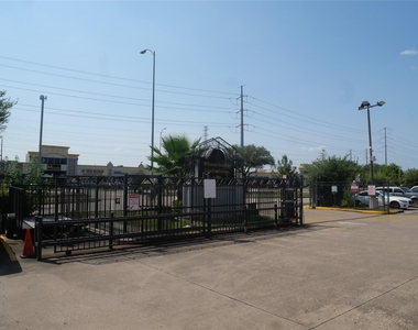 6289 Wilcrest Drive - Photo Thumbnail 21