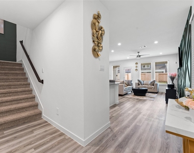 2929 Amherst Meadow Lane - Photo Thumbnail 1