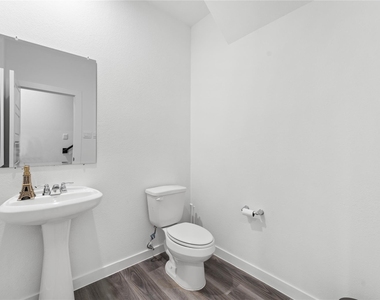 2929 Amherst Meadow Lane - Photo Thumbnail 10