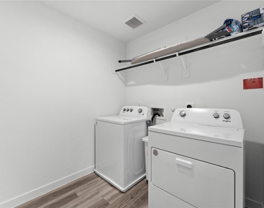 2929 Amherst Meadow Lane - Photo Thumbnail 11