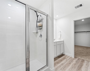 2929 Amherst Meadow Lane - Photo Thumbnail 18