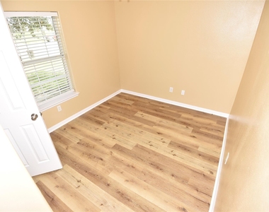 26811 Blacktail Court - Photo Thumbnail 23