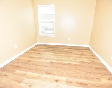 26811 Blacktail Court - Photo Thumbnail 16