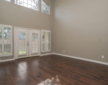 16031 Cassandra Park Street - Photo Thumbnail 13