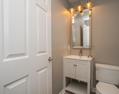 16031 Cassandra Park Street - Photo Thumbnail 7