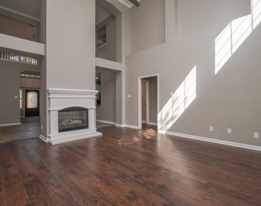 16031 Cassandra Park Street - Photo Thumbnail 11