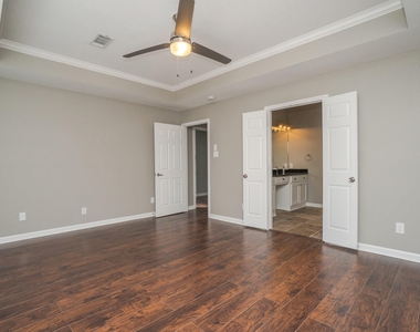 16031 Cassandra Park Street - Photo Thumbnail 19