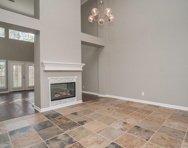 16031 Cassandra Park Street - Photo Thumbnail 6