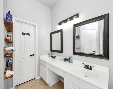 13806 Brighton Park Drive - Photo Thumbnail 37