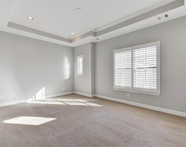 1215 W 24th Street - Photo Thumbnail 20