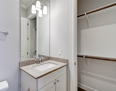 1215 W 24th Street - Photo Thumbnail 6