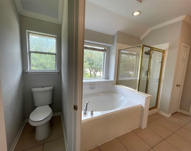9343 Buffalo Bend Lane - Photo Thumbnail 18