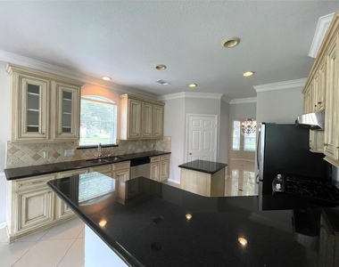 9343 Buffalo Bend Lane - Photo Thumbnail 14