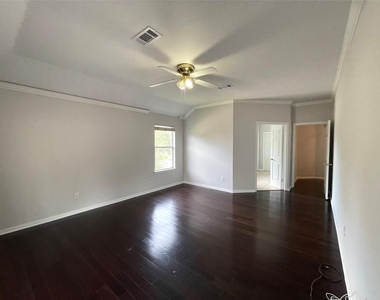 9343 Buffalo Bend Lane - Photo Thumbnail 15