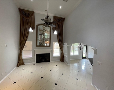 9343 Buffalo Bend Lane - Photo Thumbnail 5