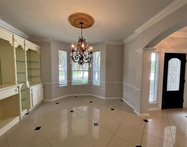 9343 Buffalo Bend Lane - Photo Thumbnail 7