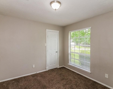 3002 Sherborne Street - Photo Thumbnail 11