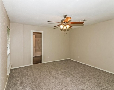3002 Sherborne Street - Photo Thumbnail 8
