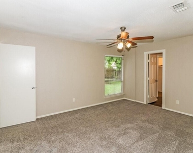 3002 Sherborne Street - Photo Thumbnail 7
