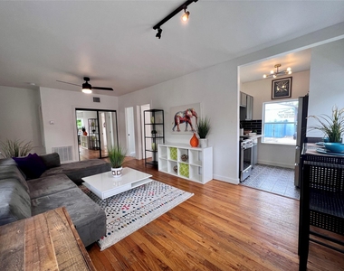 415 Fairview Avenue - Photo Thumbnail 3