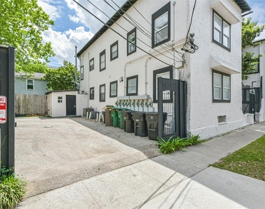 415 Fairview Avenue - Photo Thumbnail 7