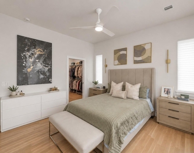 1903 Wipprecht Street - Photo Thumbnail 6