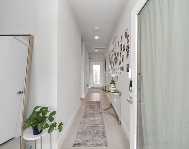 1903 Wipprecht Street - Photo Thumbnail 24