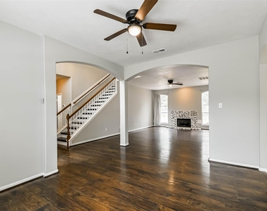 7510 Stonesfield Place - Photo Thumbnail 17